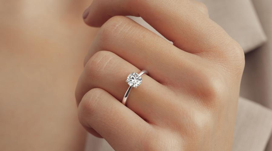 Как выбрать обручальное кольцо с бриллиантом? | FAKEOFF